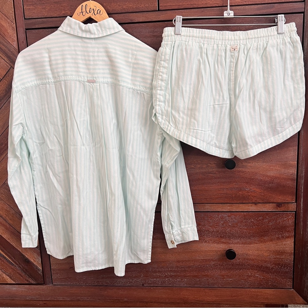 Billabong Lounge Set - Picture 3 of 3